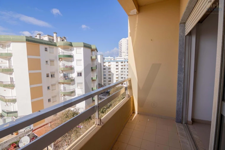 Apartamento T2 para Venda em Portimão Foto 33