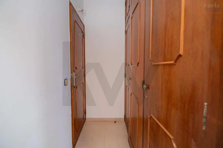 Apartamento T2 para Venda em Portimão Foto 36