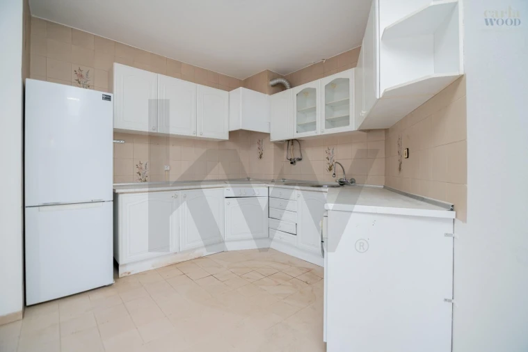 Apartamento T2 para Venda em Portimão Foto 16