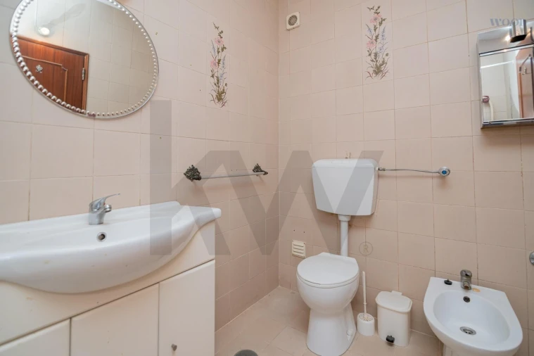 Apartamento T2 para Venda em Portimão Foto 14