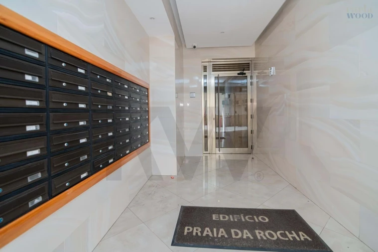 Apartamento T2 para Venda em Portimão Foto 7