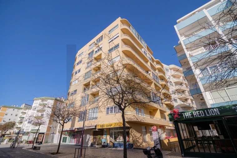 Apartamento T2 para Venda em Portimão Foto 4