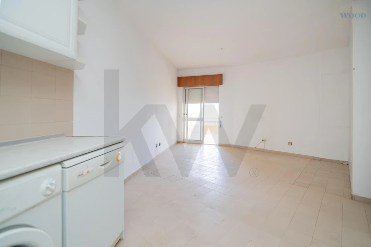 Apartamento T2 para Venda em Portimão Foto 18