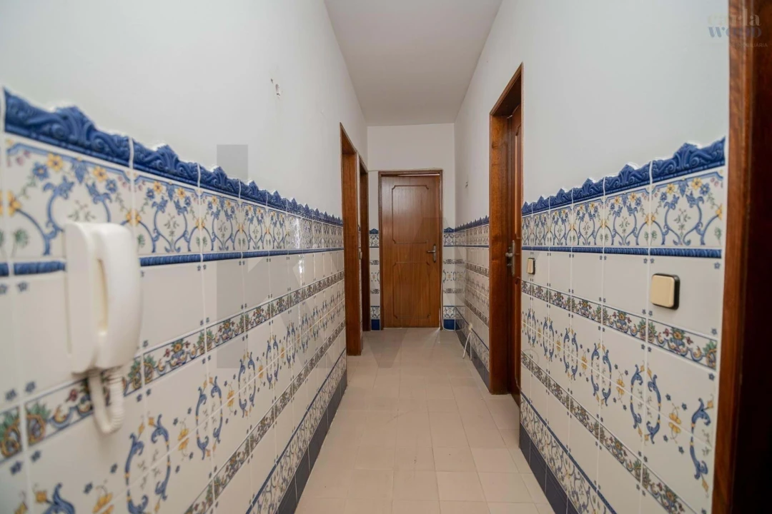 Apartamento T2 para Venda em Portimão Foto 11