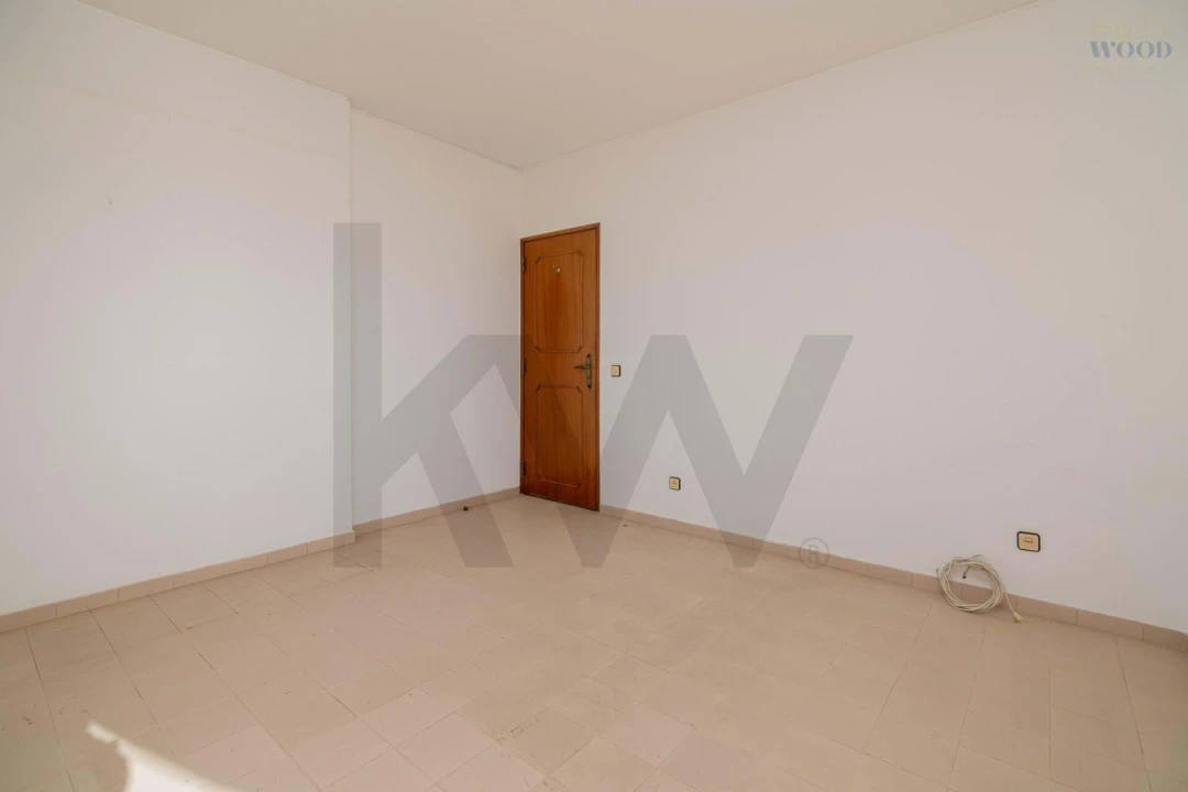Apartamento T2 para Venda em Portimão Foto 40