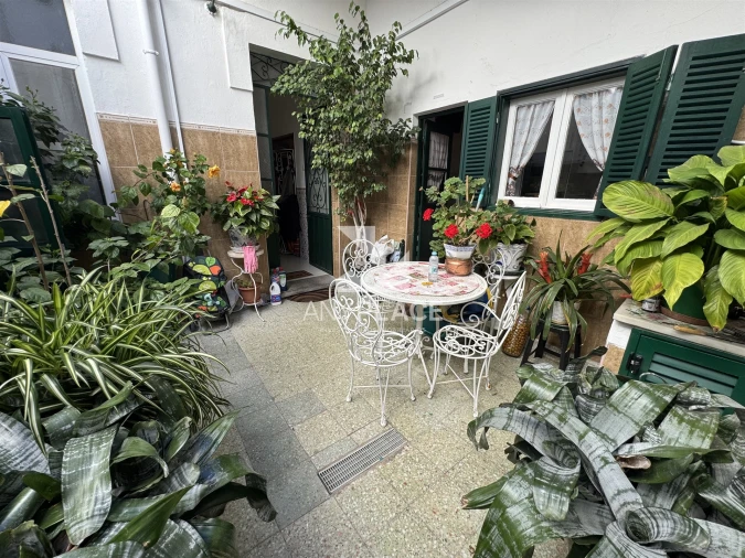 Moradia T4 para Venda em Loule (São Sebastião) Foto 66