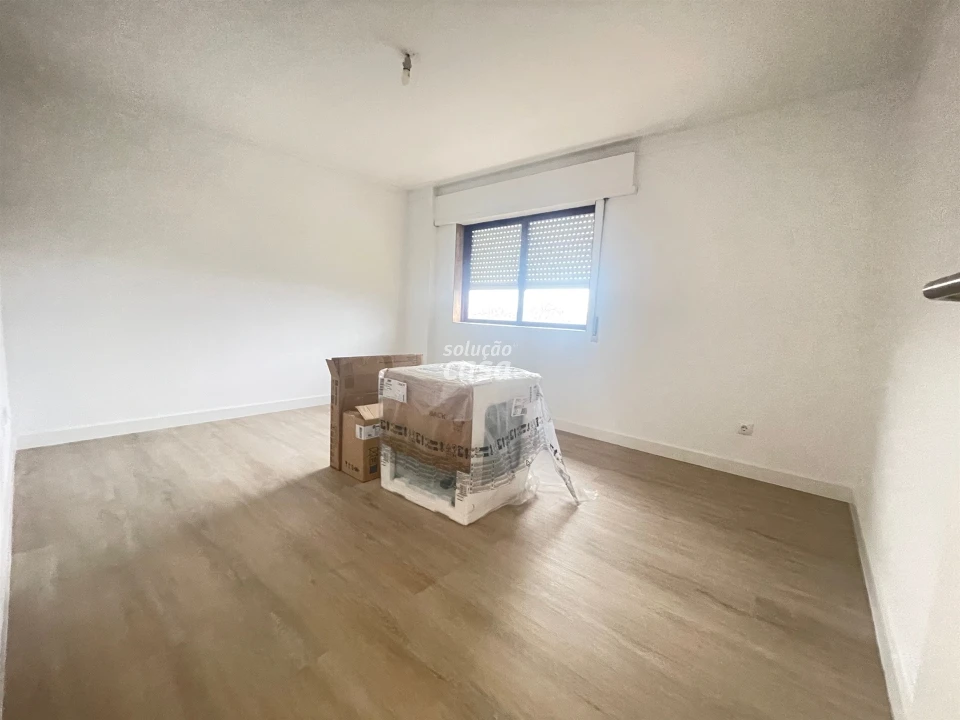 Apartamento T2 para Venda em Rio Tinto Foto 9