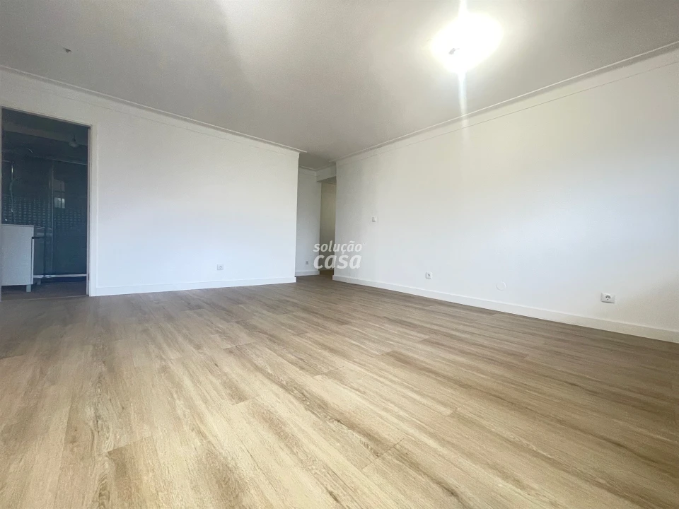 Apartamento T2 para Venda em Rio Tinto Foto 4