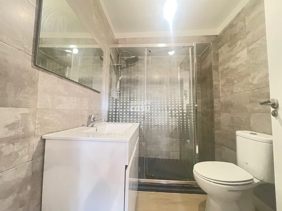 Apartamento T2 para Venda em Rio Tinto Foto 6