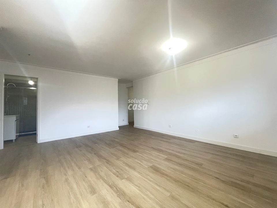 Apartamento T2 para Venda em Rio Tinto Foto 14