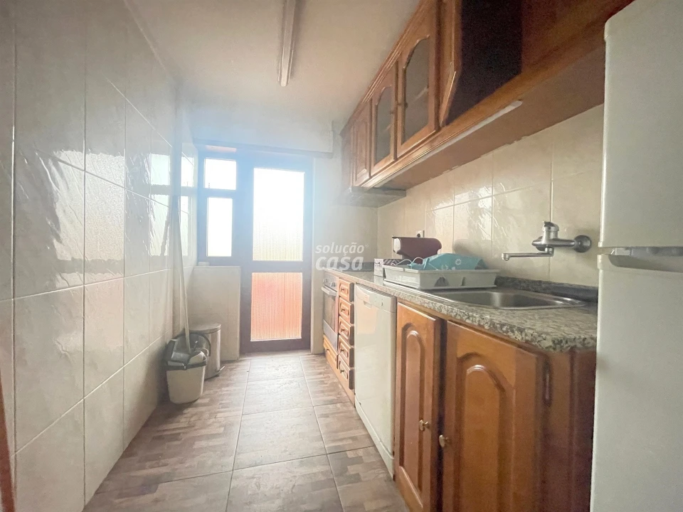 Apartamento T2 para Venda em Rio Tinto Foto 2