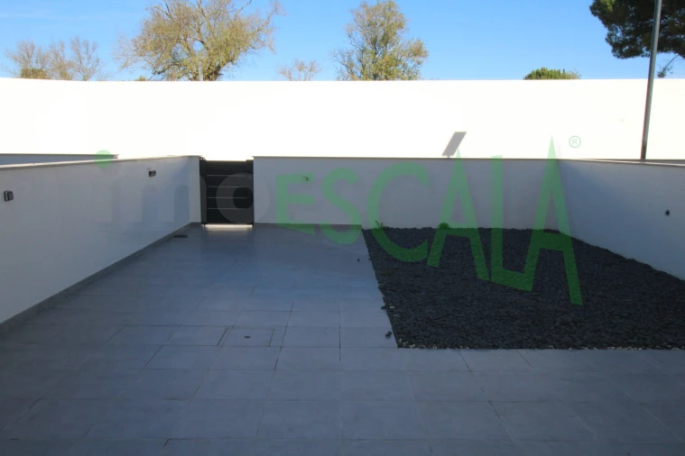 Moradia T3 para Venda em Aveiras de Cima Foto 38