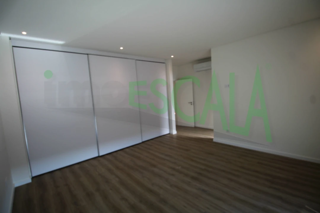 Moradia T3 para Venda em Aveiras de Cima Foto 24