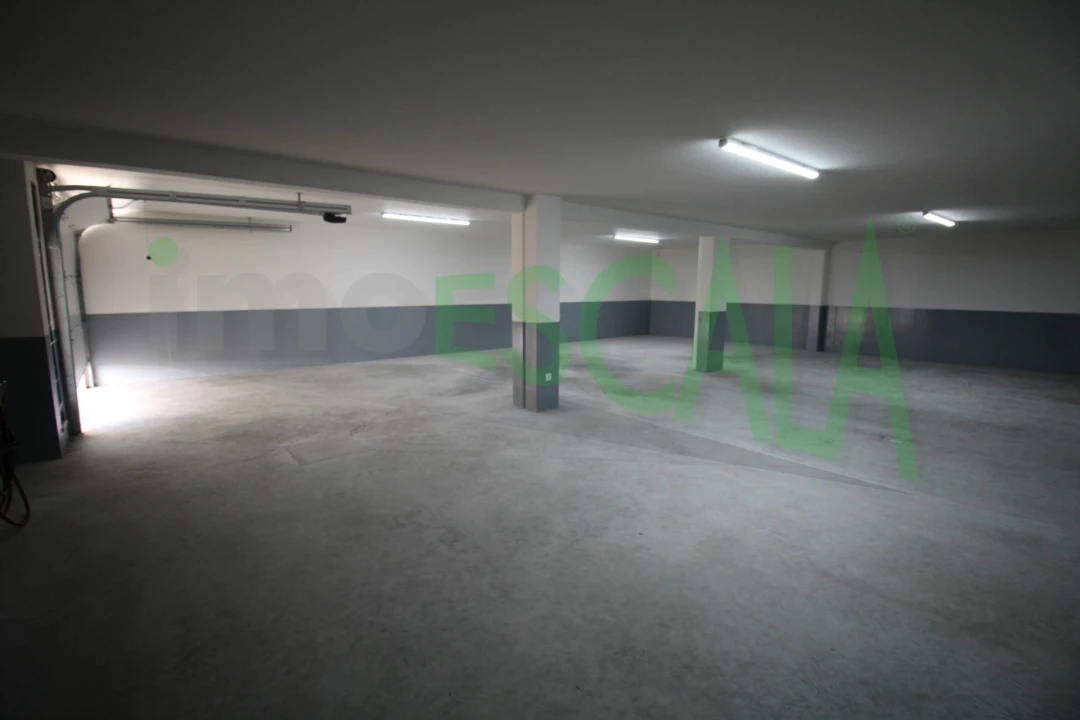 Moradia T4 para Venda em Aveiras de Cima Foto 36