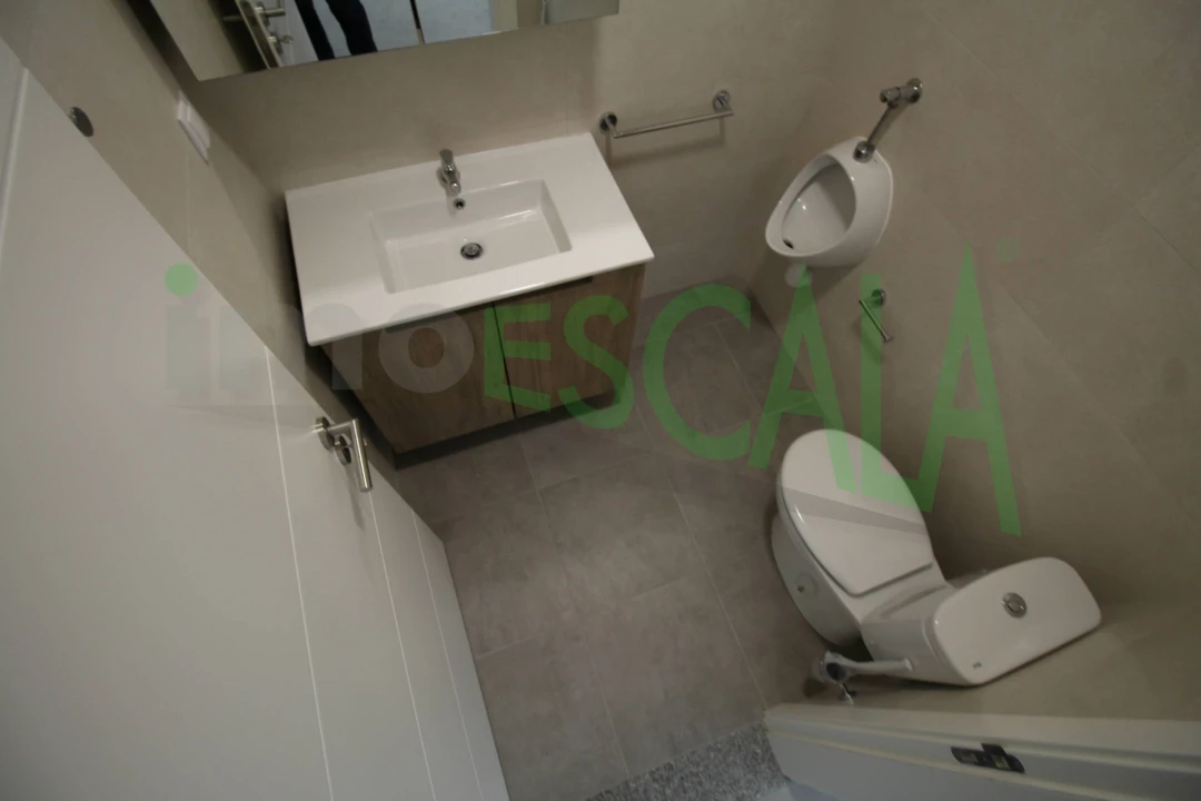 Moradia T4 para Venda em Aveiras de Cima Foto 43