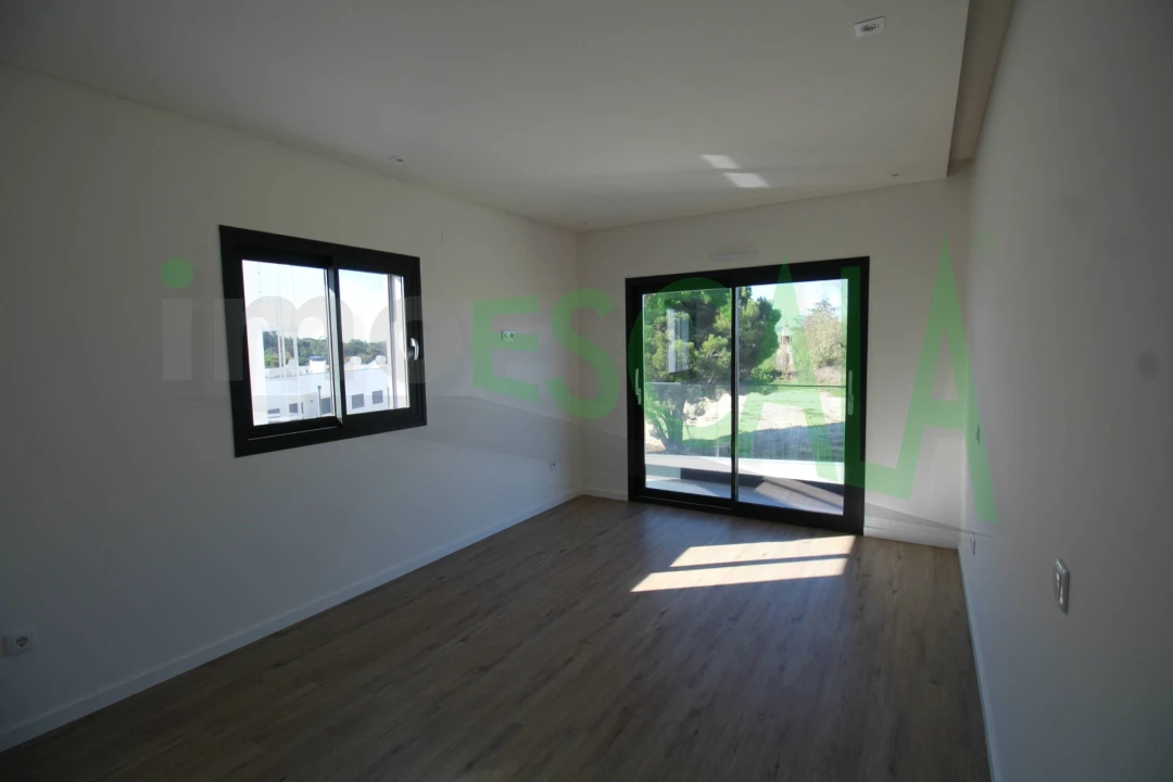 Moradia T4 para Venda em Aveiras de Cima Foto 20