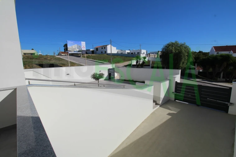 Moradia T4 para Venda em Aveiras de Cima Foto 54