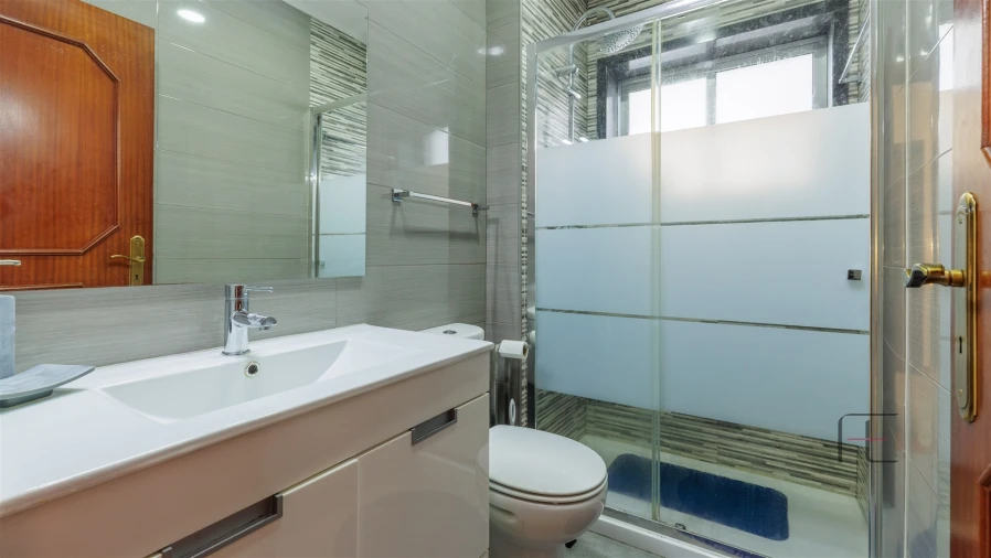 Moradia T4 para Venda em Ermesinde Foto 11