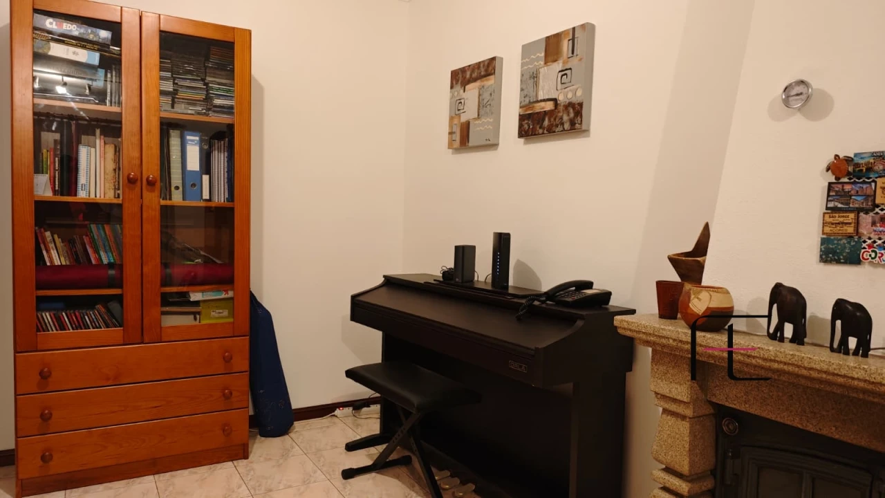 Moradia T3 para Venda em Fajões Foto 2