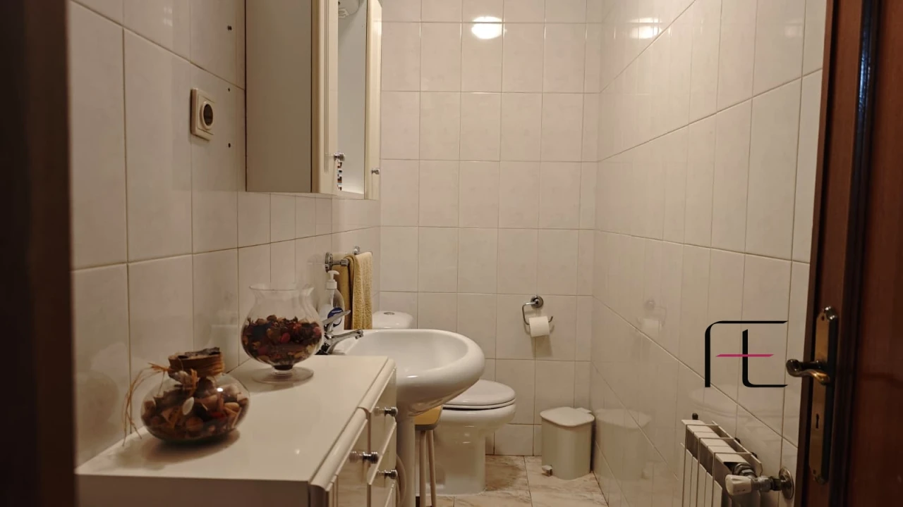 Moradia T3 para Venda em Fajões Foto 13