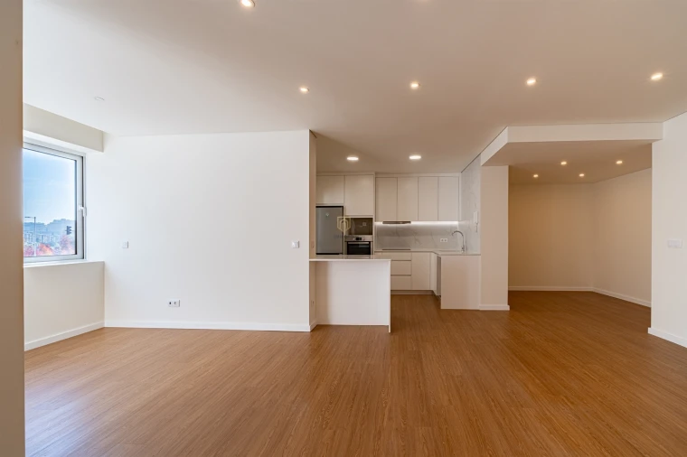 Apartamento T4 para Venda em Ramalde Foto 3