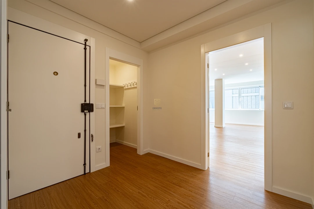 Apartamento T4 para Venda em Ramalde Foto 28