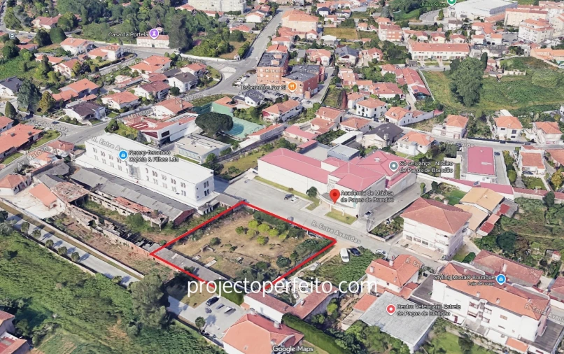 Terreno para Venda em Paços de Brandão Foto 1
