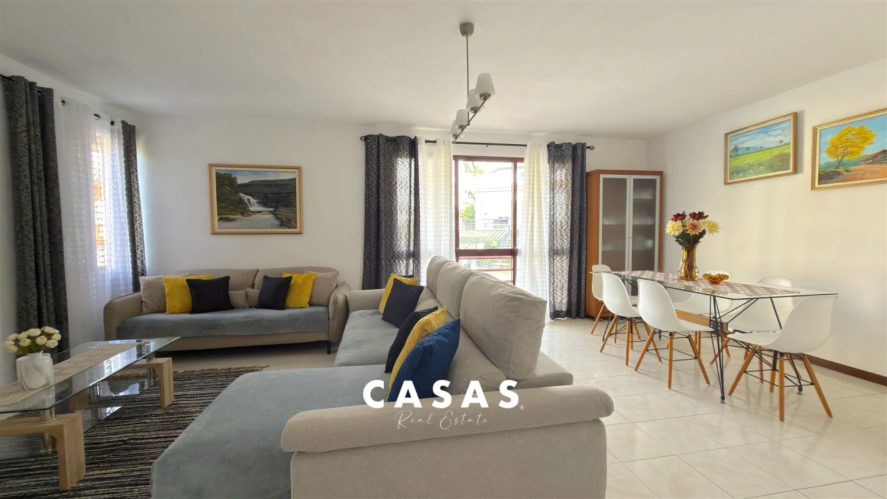 Apartamento T2 para Arrendamento em Caniço Foto 3