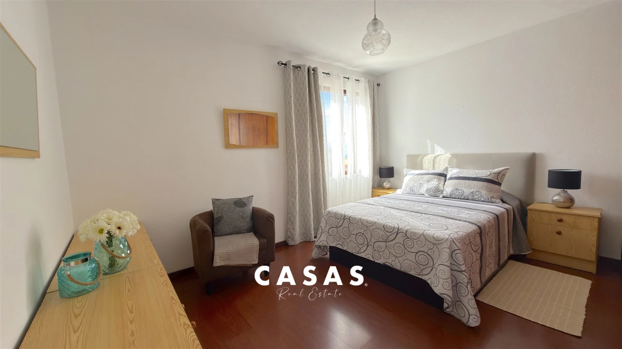 Apartamento T2 para Arrendamento em Caniço Foto 11