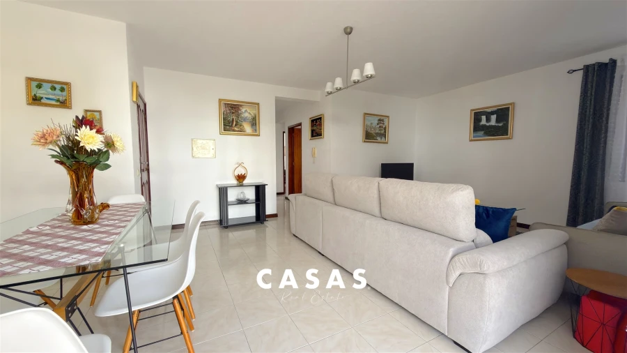 Apartamento T2 para Arrendamento em Caniço Foto 4