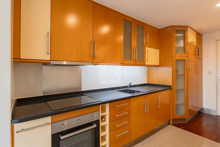 Apartamento T2 para Arrendamento em Paranhos Foto 16