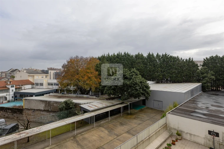 Apartamento T2 para Arrendamento em Paranhos Foto 7