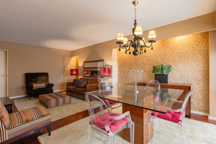 Apartamento T2 para Arrendamento em Paranhos