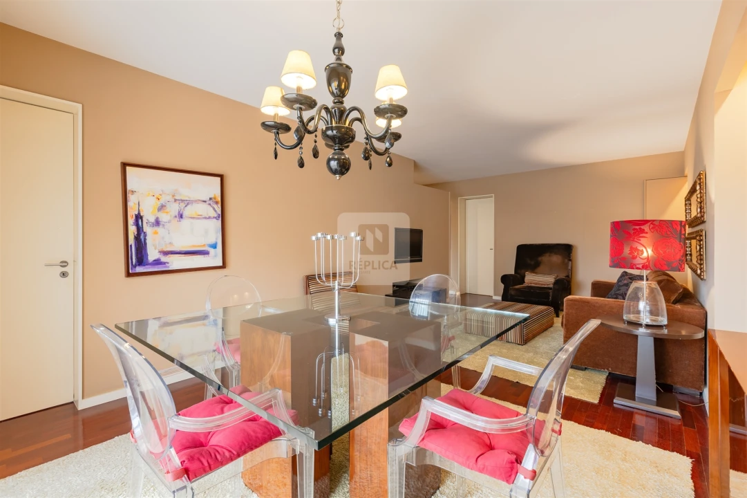 Apartamento T2 para Arrendamento em Paranhos Foto 2