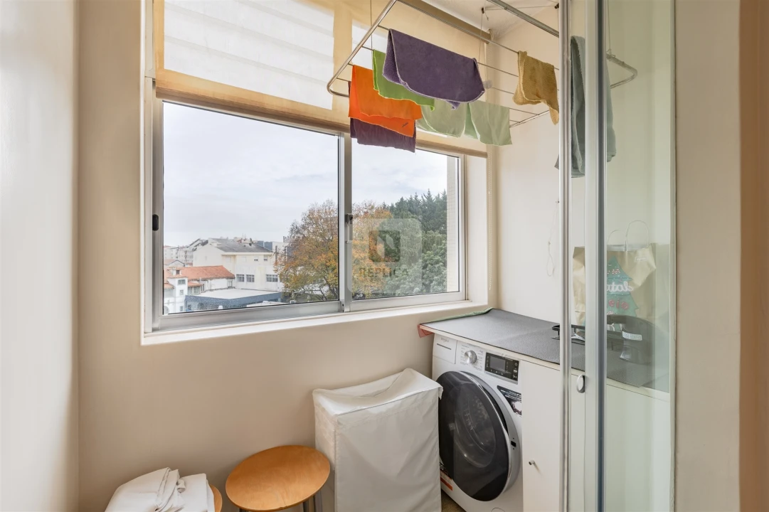 Apartamento T2 para Arrendamento em Paranhos Foto 17