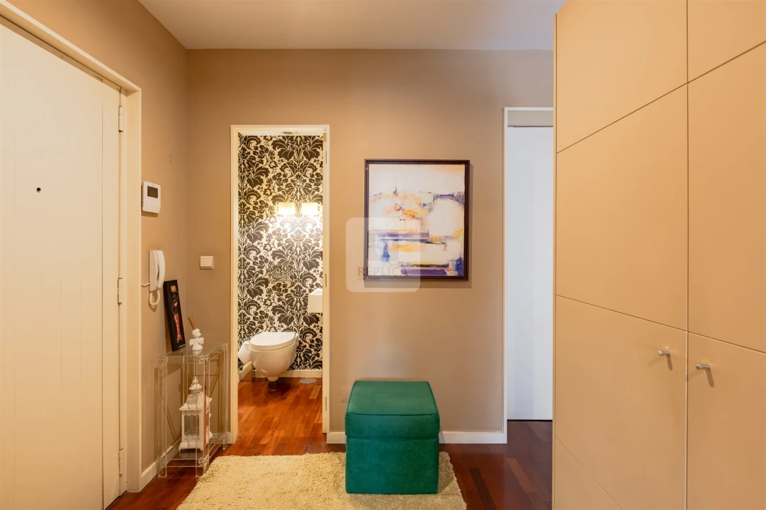 Apartamento T2 para Arrendamento em Paranhos Foto 18