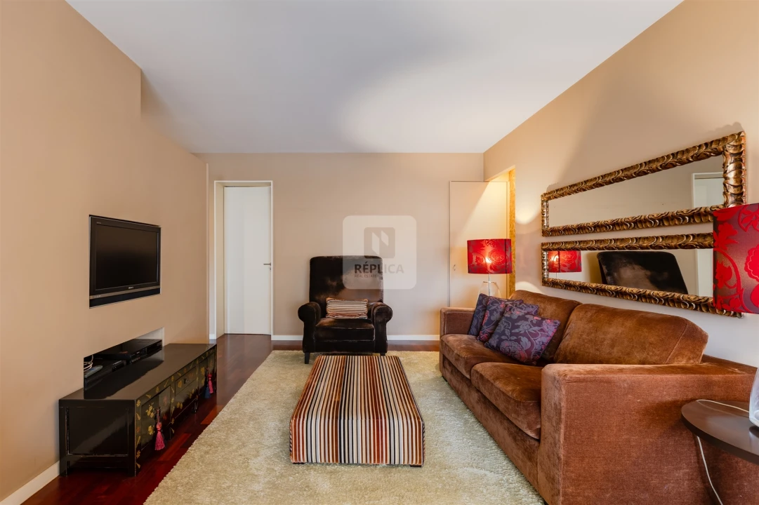 Apartamento T2 para Arrendamento em Paranhos Foto 12