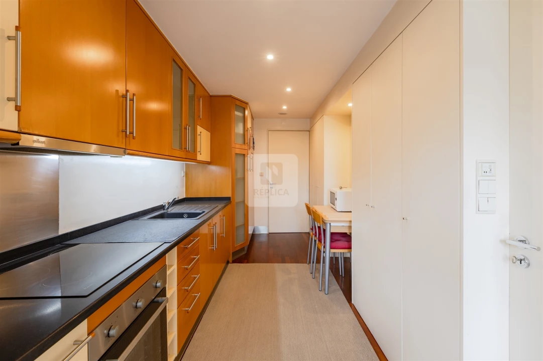 Apartamento T2 para Arrendamento em Paranhos Foto 14