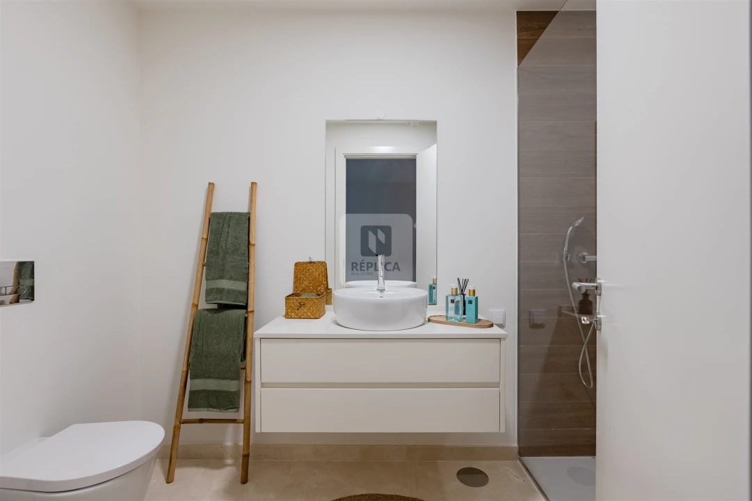 Apartamento T1 para Arrendamento em São Mamede de Infesta e Senhora da Hora Foto 20