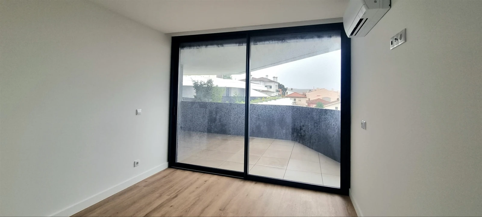 Apartamento T2 para Venda em Santo Antonio dos Olivais Foto 11