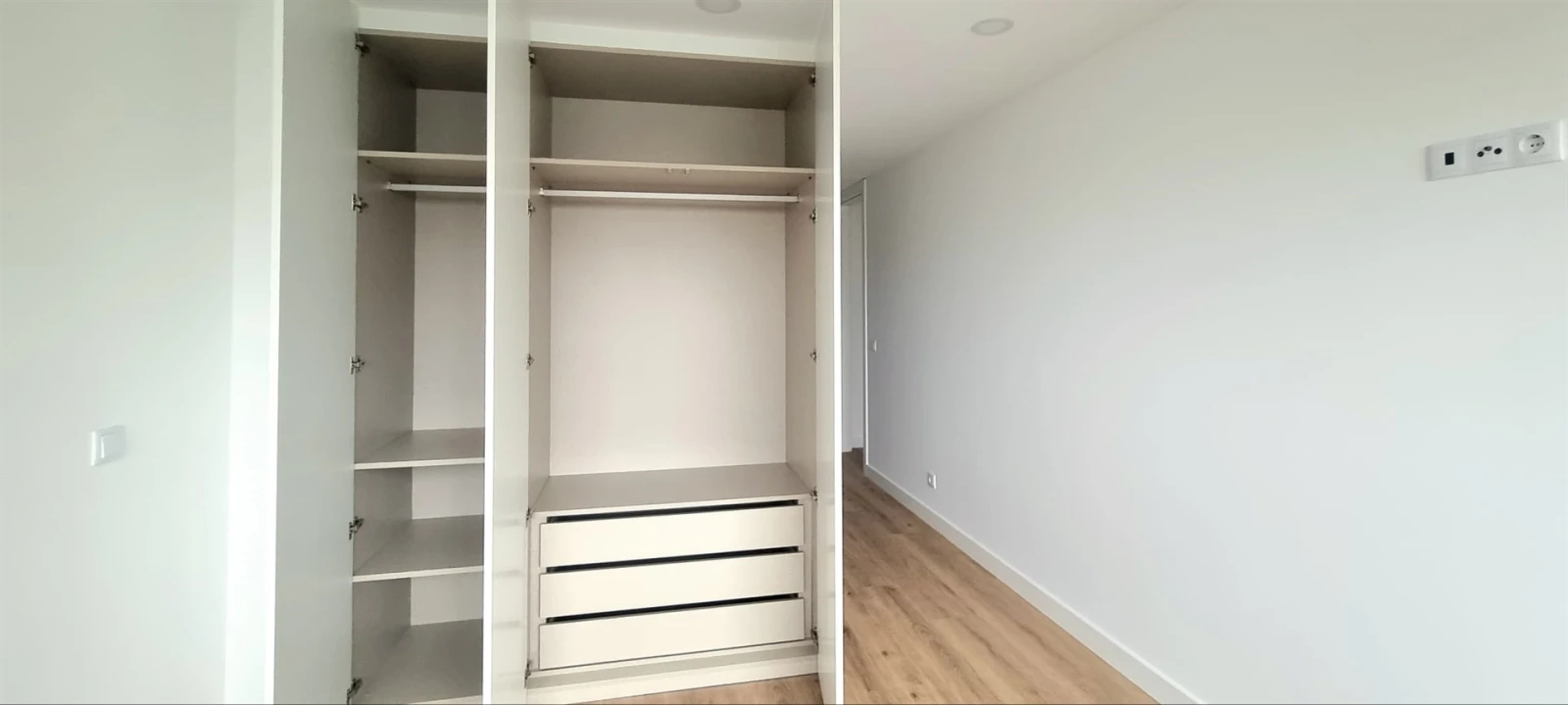 Apartamento T2 para Venda em Santo Antonio dos Olivais Foto 16