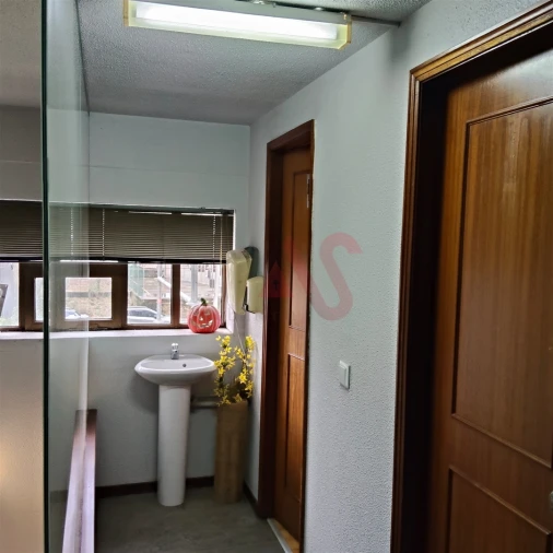 Loja para Venda em Vila Nova de Famalicão e Calendário Foto 23