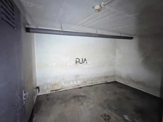 Armazém para Venda em Buarcos Foto 1