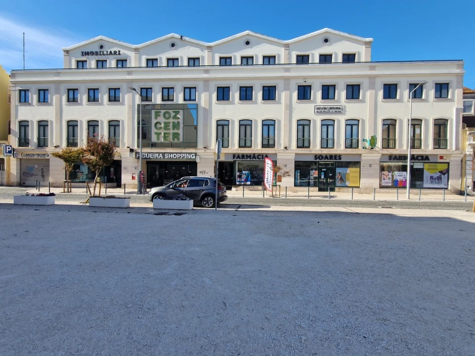 Armazém para Venda em Buarcos Foto 4