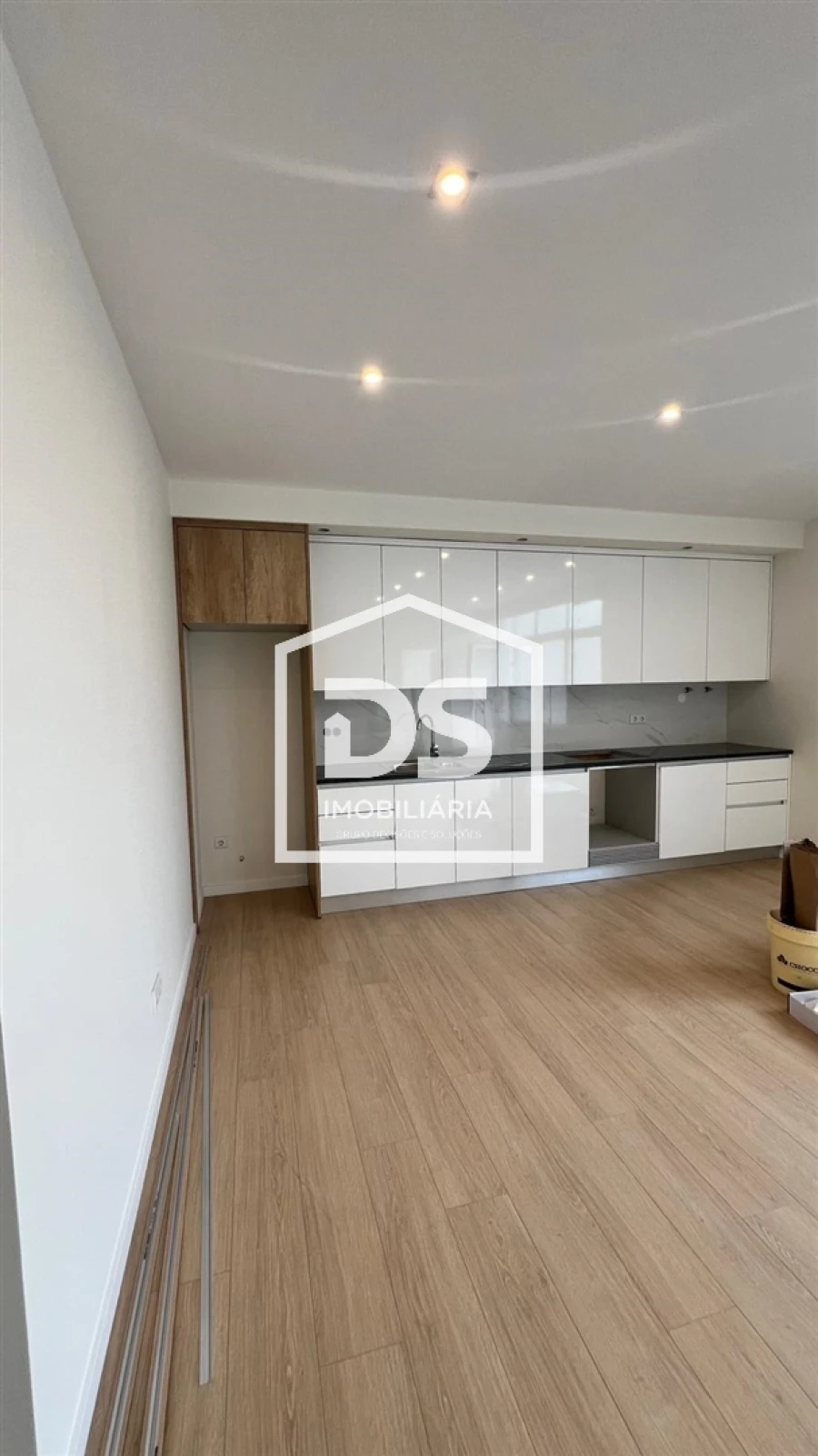 Apartamento T1 para Venda em Leiria, Pousos, Barreira e Cortes Foto 1