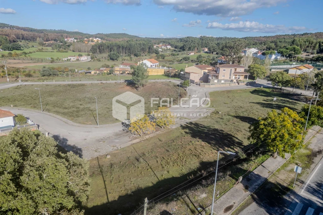 Terreno para Venda em Alcanede Foto 16
