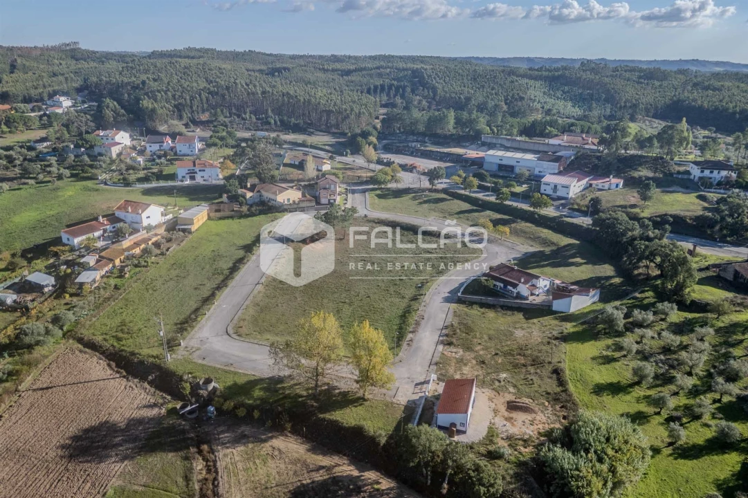 Terreno para Venda em Alcanede Foto 9