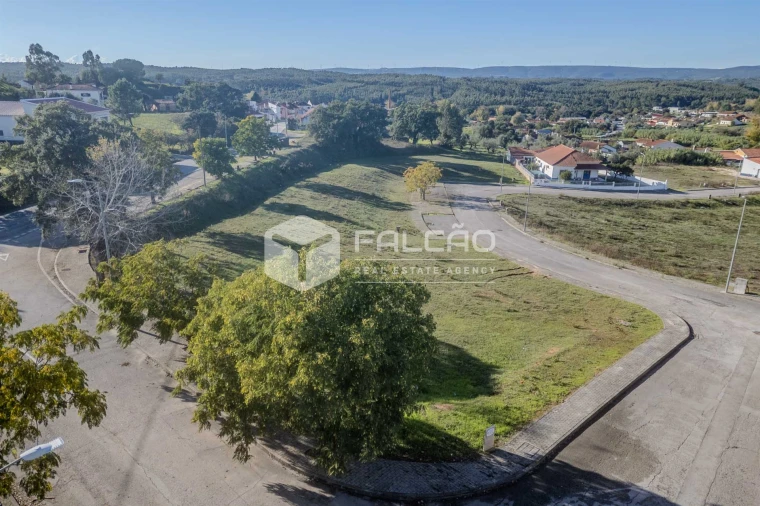 Terreno para Venda em Alcanede Foto 18