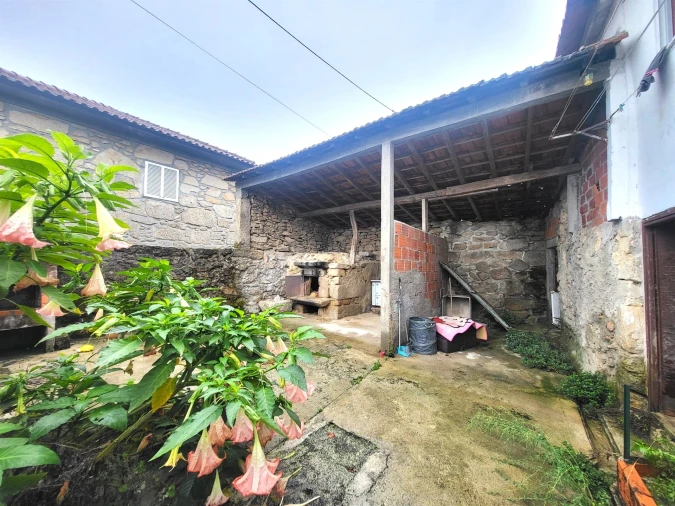 Moradia T3 para Venda em Tavares (Chãs, Várzea e Travanca) Foto 17