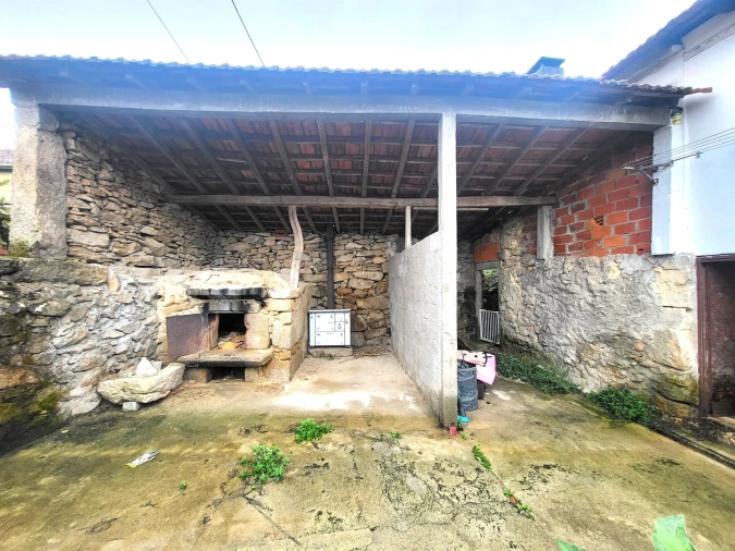 Moradia T3 para Venda em Tavares (Chãs, Várzea e Travanca) Foto 16